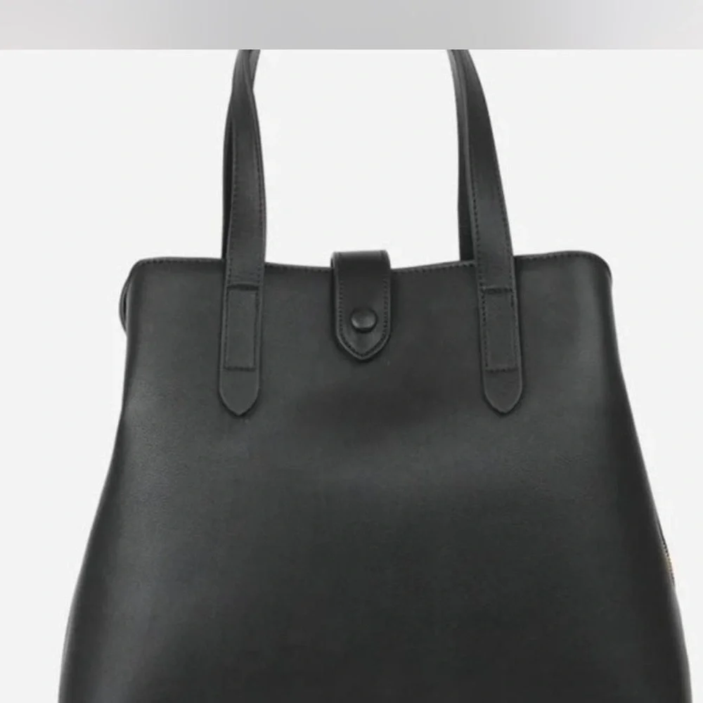 Fawn Black Handbag